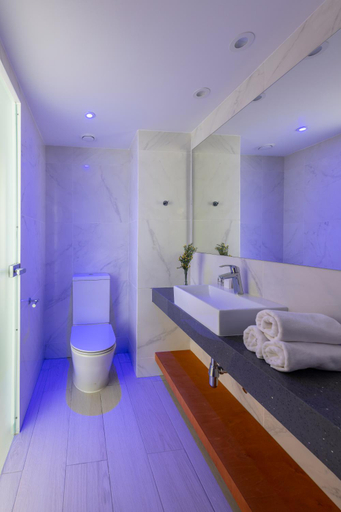 Bathroom 5, Kokkinos Boutique Hotel