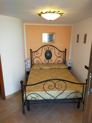 Others 3, B&B casa vacanze LA DIMORA DI MADDALENA, Teramo