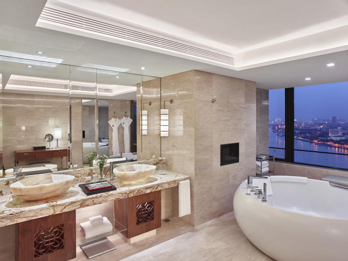Bathroom 9