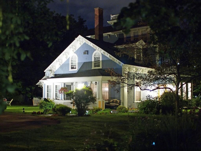Exterior & Views 2, The Dawson House Bed & Breakfast, Queens