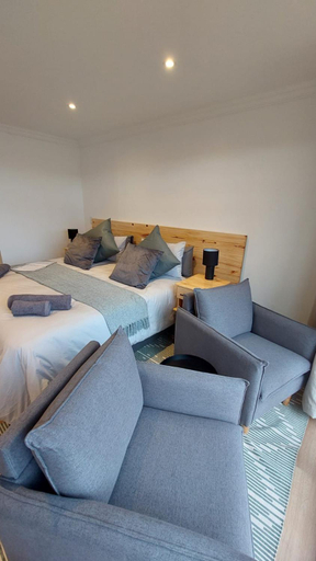Bedroom 2, De View, Eden