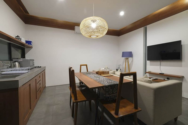Dining Room 6