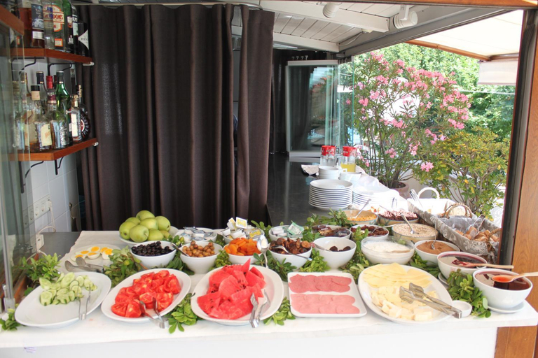 Food & Drinks 5, Hotel Sari Konak, Fatih