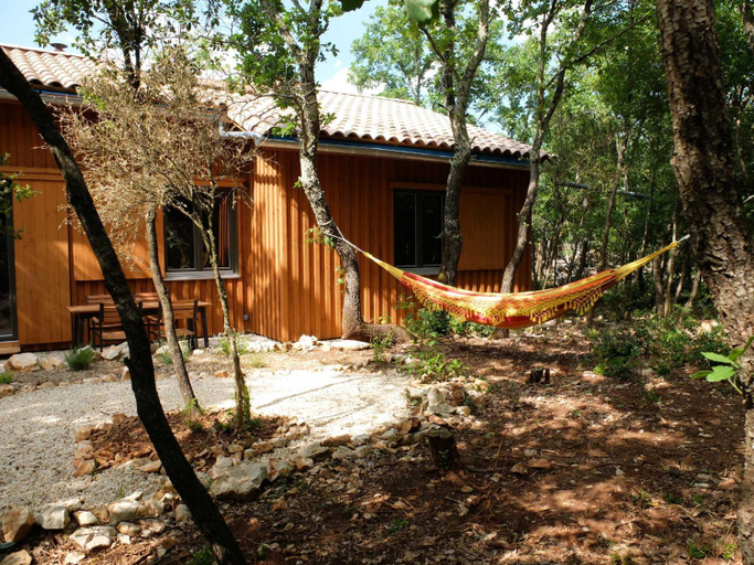 Others 4, Gite et cabane ecologiques 1000 Pailles, Ardèche