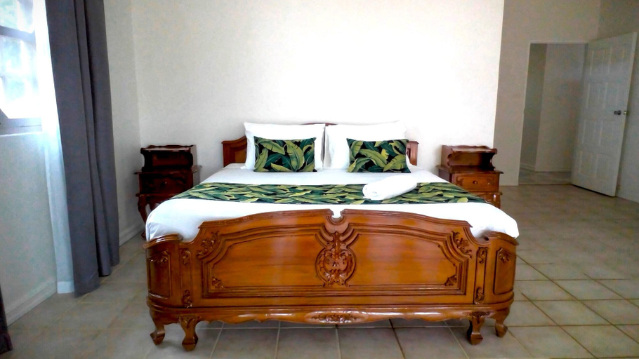 Bedroom 3, Yatu Lau Lagoon Resort, Serua