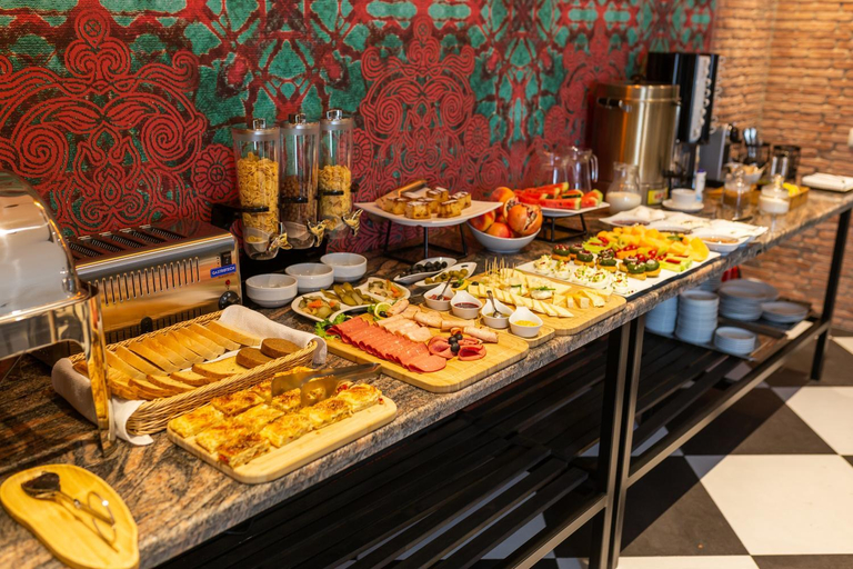 Food & Drinks 4, Hotel Old Wall, Tbilisi