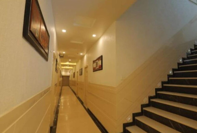 Others 2, Hotel Sahibs Red Carpet, Agra