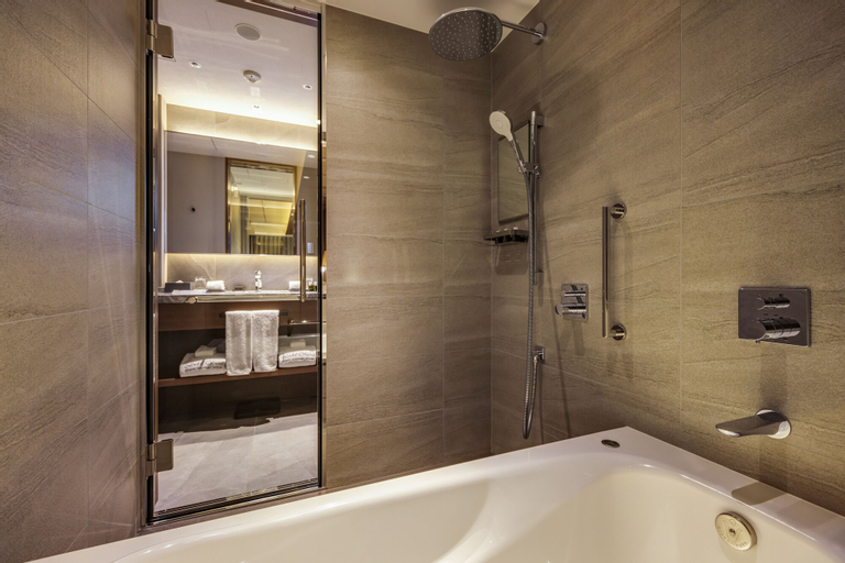 Bathroom 7