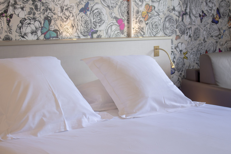 Bedroom 3, Brit Hotel Nantes La Beaujoire Parc Expo, Loire-Atlantique