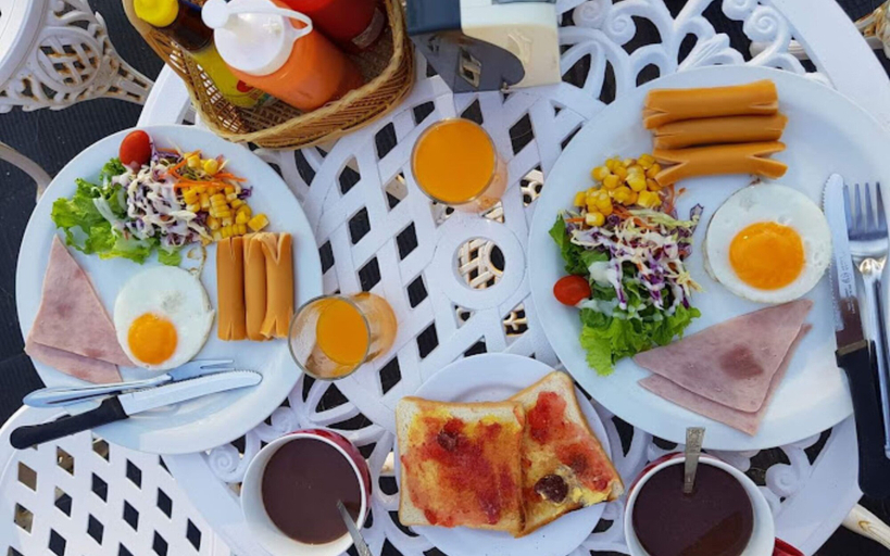 Food & Drinks 5, World cat hotel beach & resort, Bang Saphan