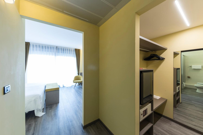 Bedroom 3, Hotel Donatello Imola, Bologna