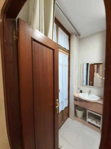 Bathroom 3, Uria 25 rooms, Asturias