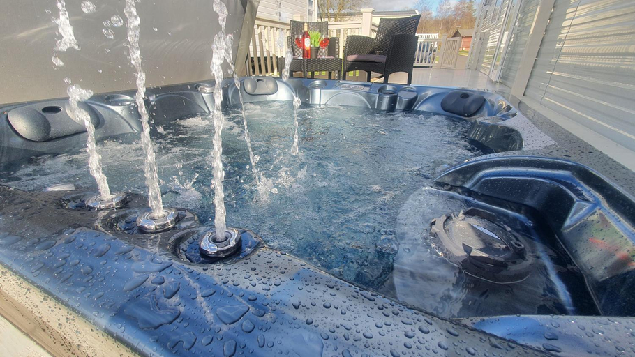 Sport & Beauty 4, Livvi Rosa's Lodge, Northumberland