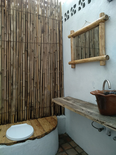 Bathroom 5, INZU Lodge, Rubavu