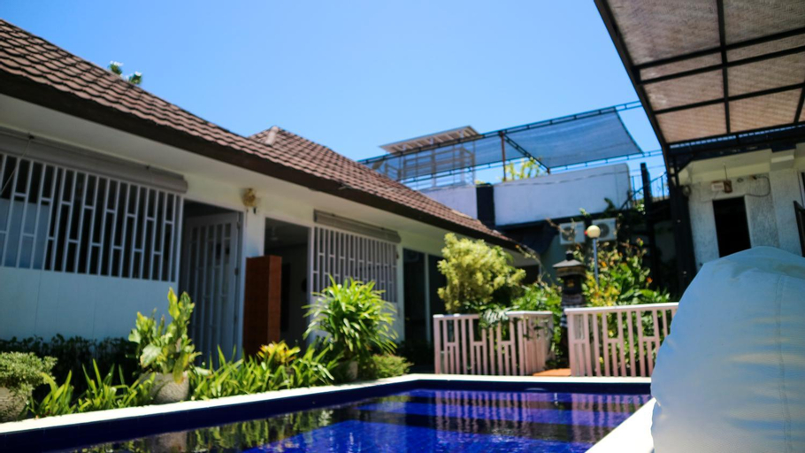 Swimming Pool 1