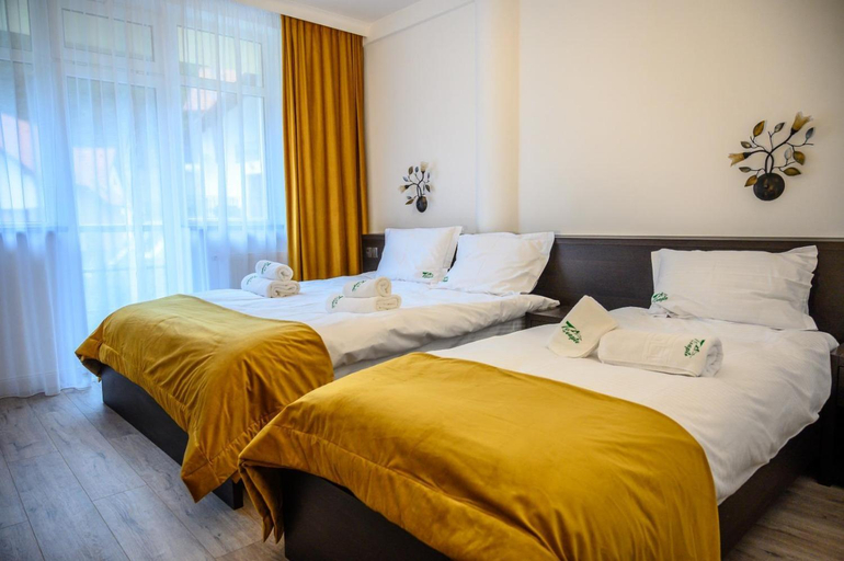 Others 3, 7Soapte, Predeal