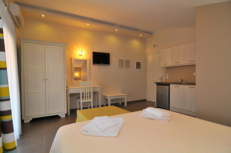 Bedroom 3, Ntinas Filoxenia Hotel & Spa, East Macedonia and Thrace