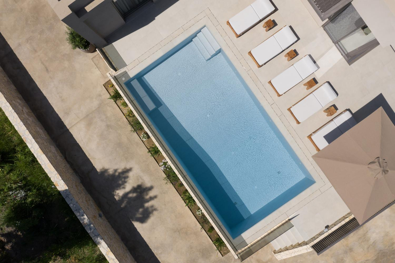 Sport & Beauty 2, Amalthia Villa, Heated Pool & Walk to the Beach, By ThinkVilla, Crete