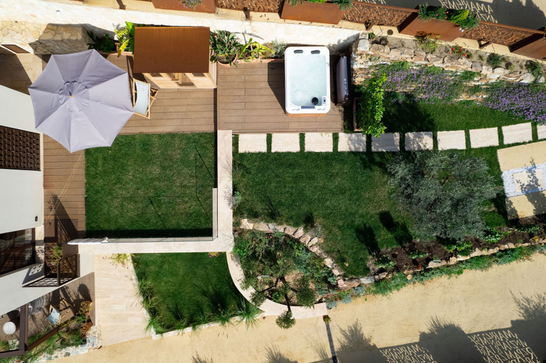 Exterior & Views 2, Tenuta Zamparina, Massa Carrara