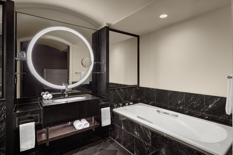 Bathroom 22