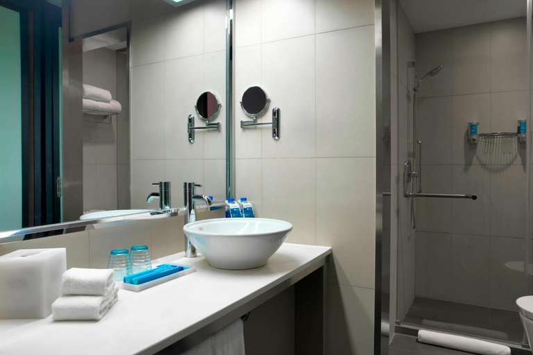 Bathroom 4, Funiu Mountain Hotel, Zhengzhou