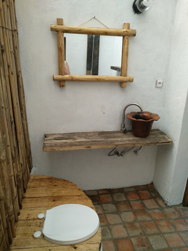 Bathroom 5, INZU Lodge, Rubavu