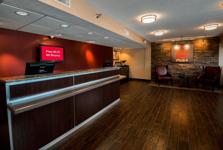 Public Area 2, Red Roof PLUS+ Chicago - Naperville, Dupage