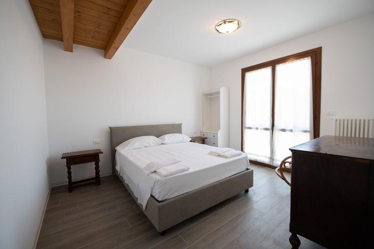Room 5, Oasi del Garda, Brescia