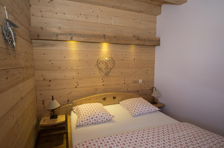 Bedroom 2, Les Adrets, Vosges
