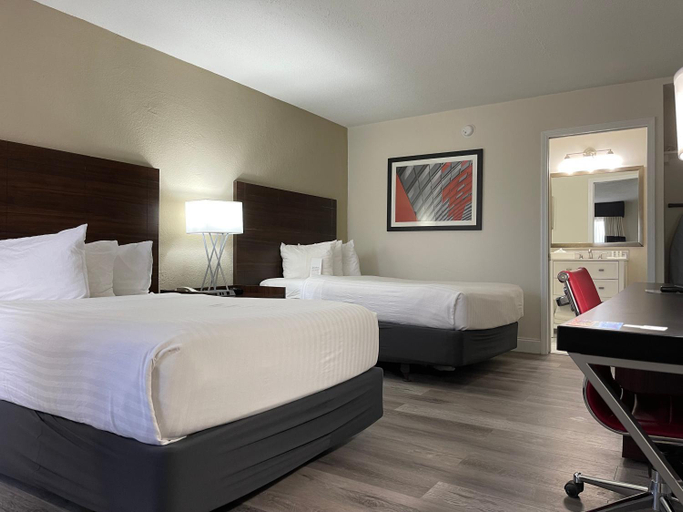 Others 4, Remodeled, Huge Pool, Tiki Bar & Grill, Quiet Room, Manatee