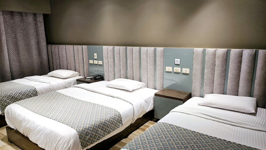 Bedroom 3, Grand Bayan Hotel at Nile Plaza, Giza