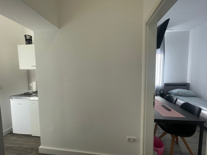 Others 4, Hotelzimmer in Wesseling Brühlerstr, Rhein-Erft-Kreis