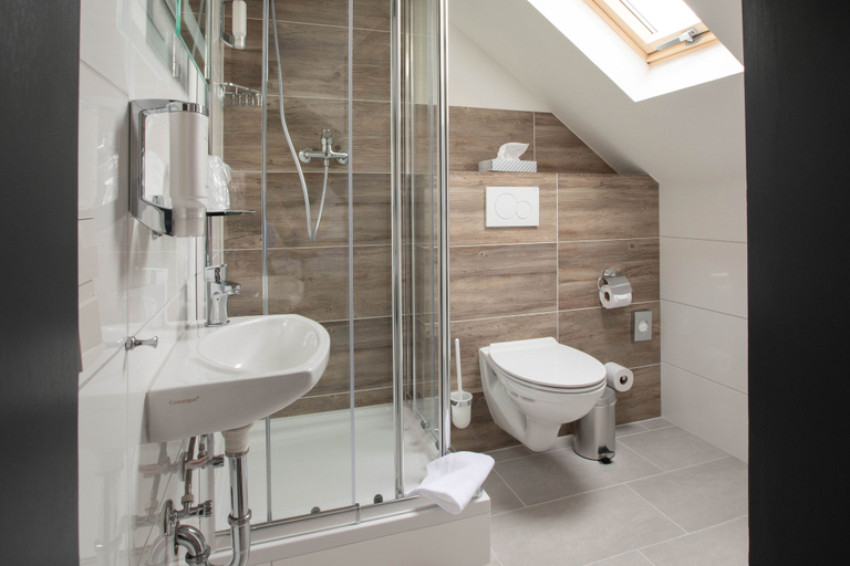 Bathroom 3, Hotel Das Augustin, Rhein-Sieg-Kreis