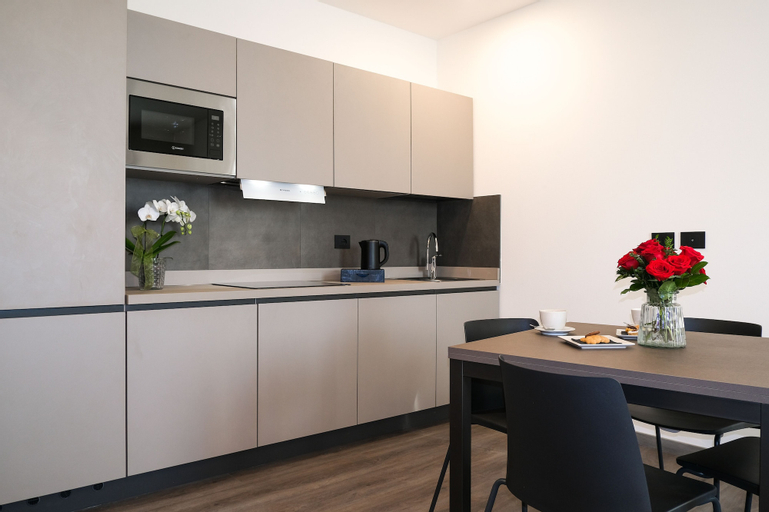 Dining Room 11