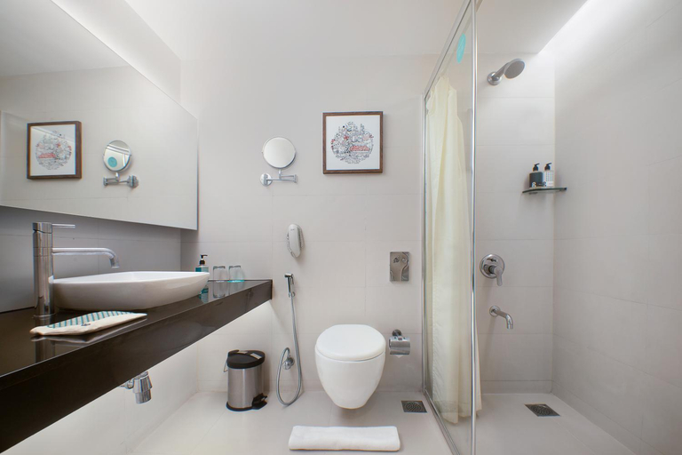Bathroom 5, Greenpark Hyderabad, Hyderabad
