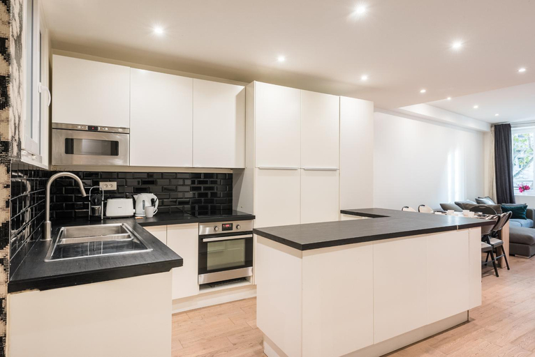 Others 4, Spacious apartment-2BD/4P-Boulevard Saint-Germain, Paris