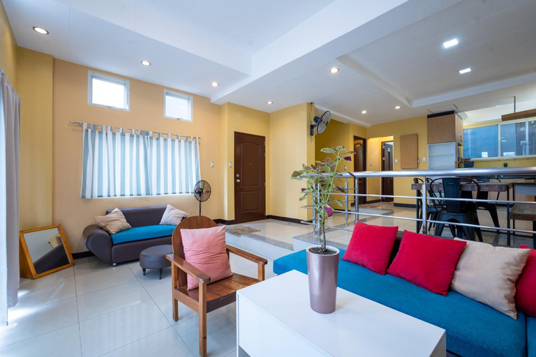Others 5, Casa Heradurra Uno/Dos, Quezon City