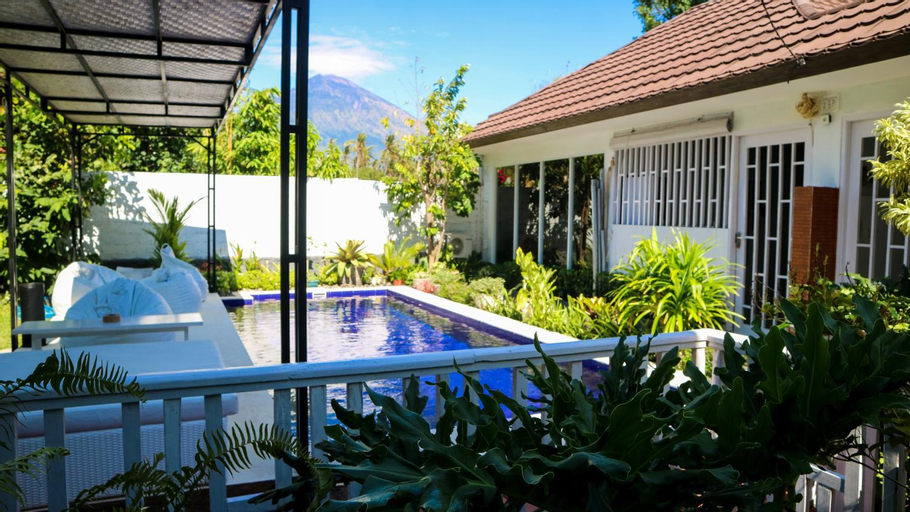 Swimming Pool 6