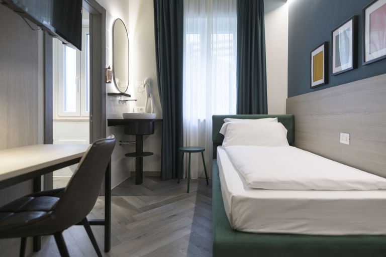 Bedroom 3, Hotel All'Azzurro, Brescia