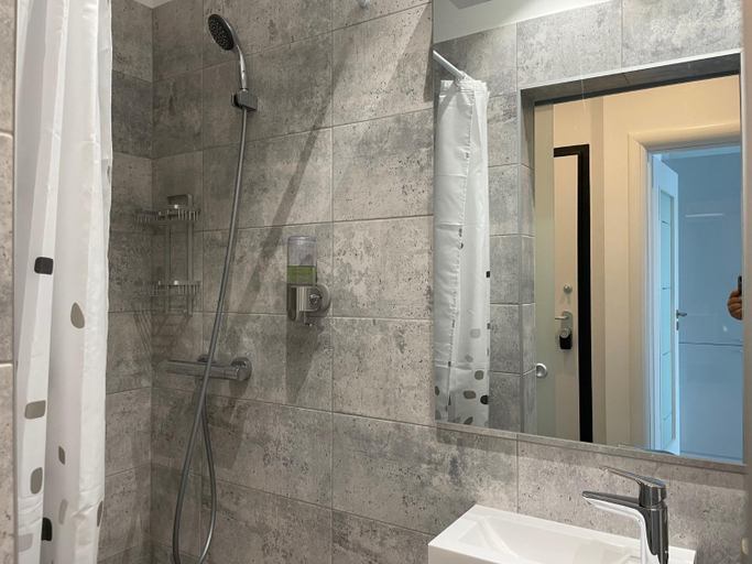 Bathroom 4, Cozy 2-Room Penthouse Lakeview W14, Municipiul Bucuresti