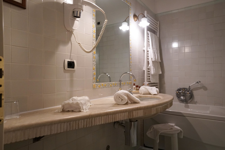 Bathroom 5, Borgo ca' dei Sospiri, Venezia