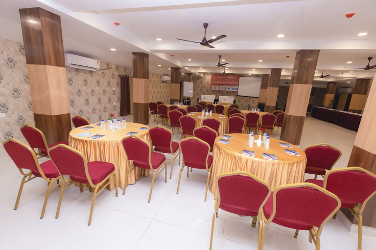 Food & Drinks 5, Rosewood Luxury Hotel, Cuttack