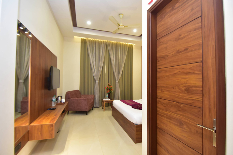 Bedroom 8
