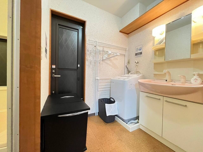 Bathroom 3, Nishi-Kujo Detached house, Osaka