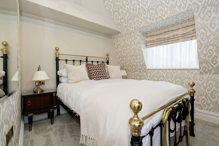 Bedroom 3, Old Town House by Ezestays, Kent