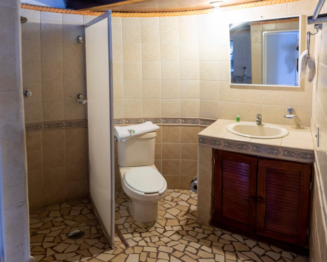 Bathroom 4, Hotel y Bungalows Acuario, Dist. Pochutla