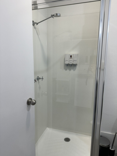 Bathroom 3, Longreach Motor Inn, Longreach