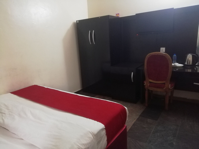Bedroom 2, Icon valley Hotel limited, AbujaMun