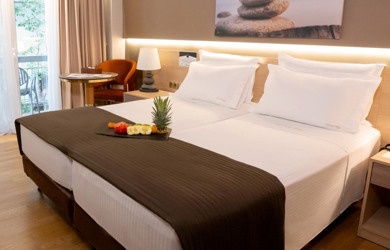 Bedroom 2, Coral Hotel Athens, Attica