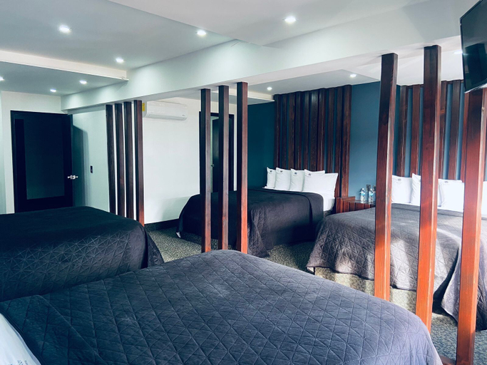 Bedroom 3, Hotel Enjoy, Tijuana